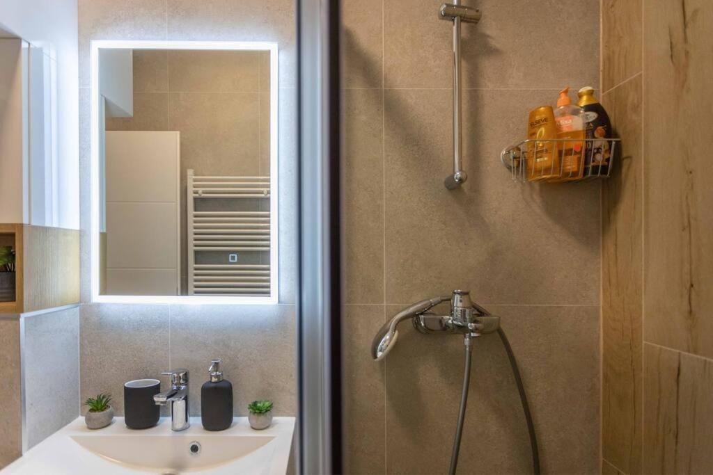 Flat4Us#Cozy#Freeparking#5People Apartamento Zagreb Exterior foto