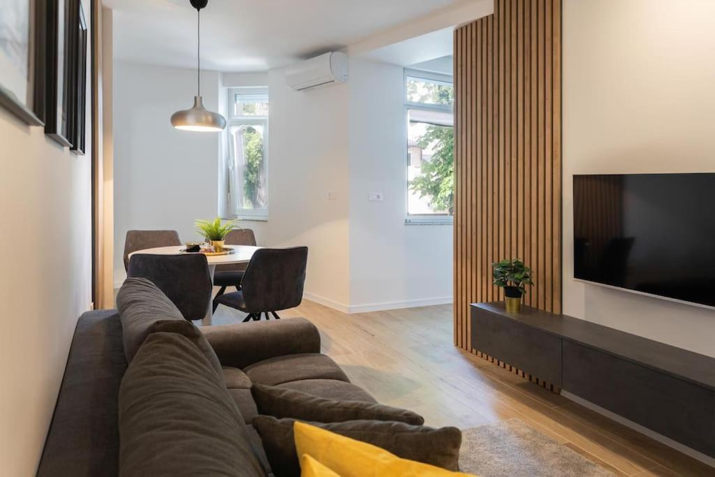 Flat4Us#Cozy#Freeparking#5People Apartamento Zagreb Exterior foto